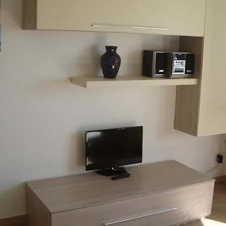 Miramare Casa Vacanze בית נופש סן טרנצו